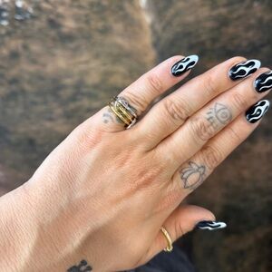 Elegant Gold and Silver Ring